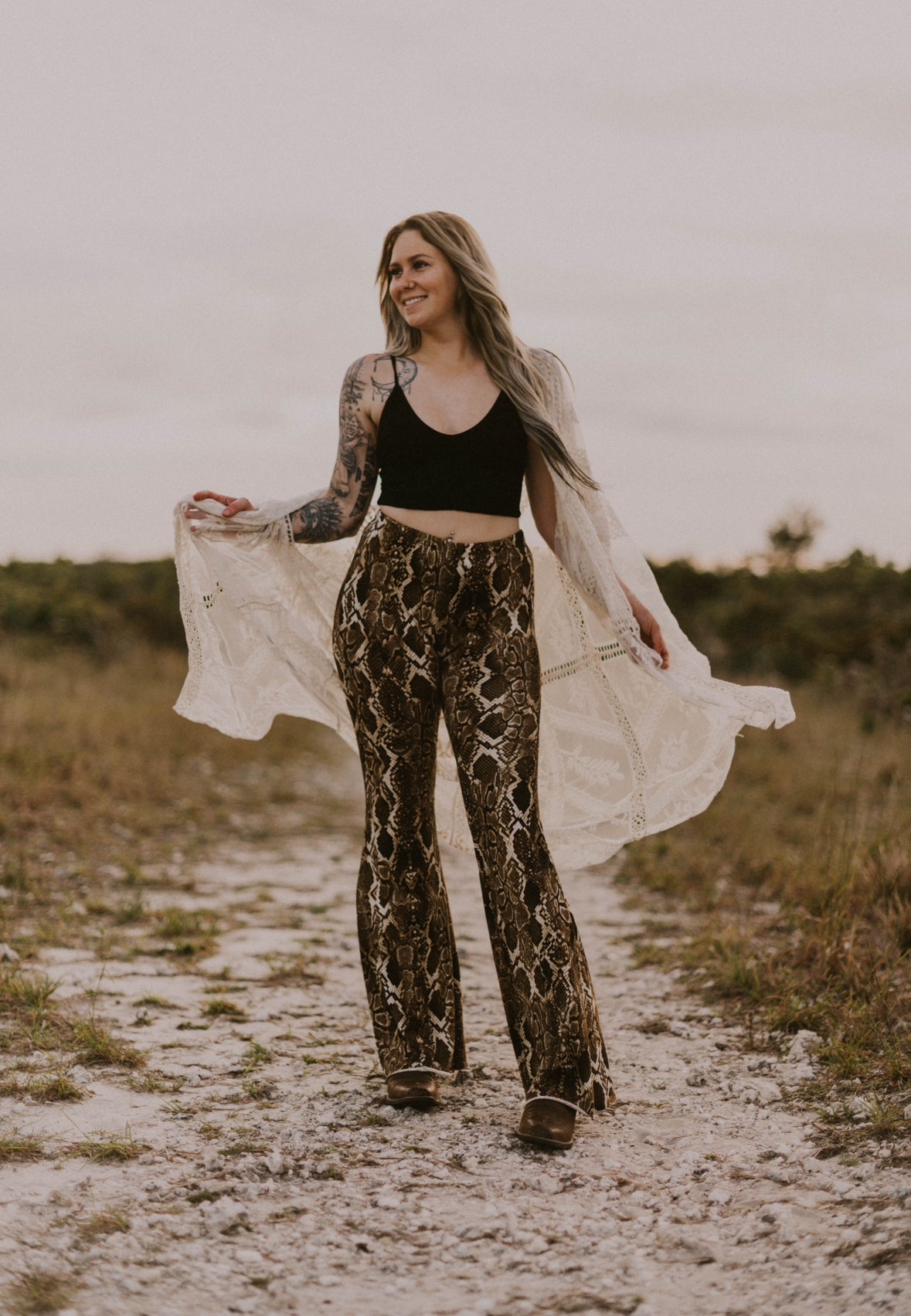 Whimsy + Lace Kimono - Natural